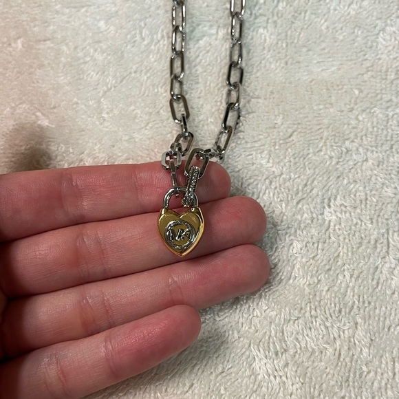 NEW Michael Kors two-toned necklace. Silver & gold tones. Chain link Box incl - Picture 6 of 14